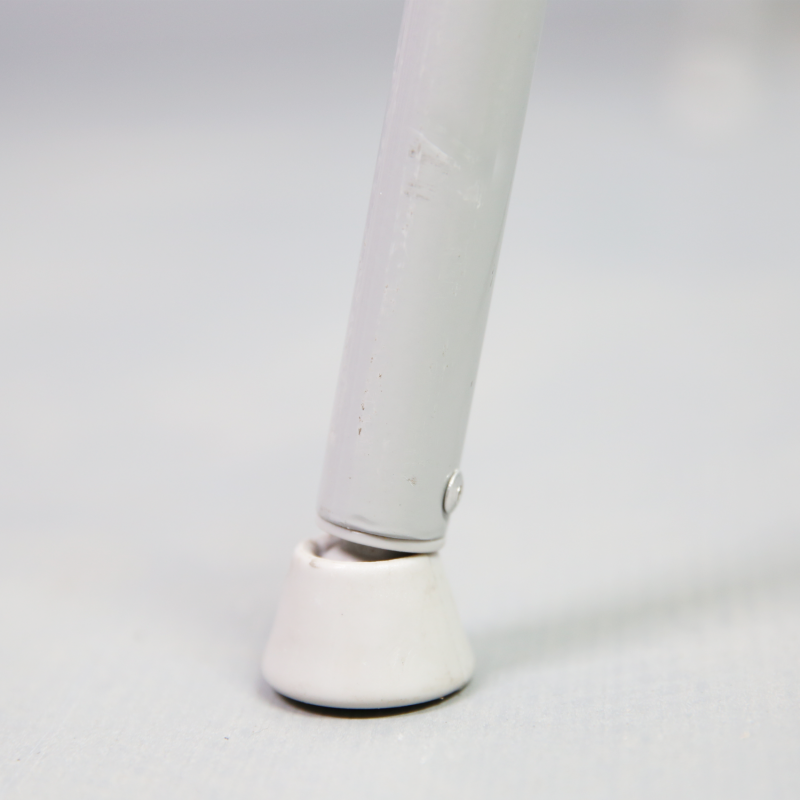 Флипчарт магнитно-маркерный на треноге 70х100 см КУБСТЕР