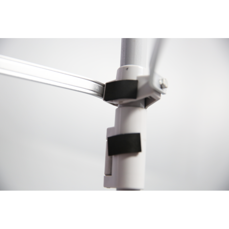 Флипчарт магнитно-маркерный на треноге 70х100 см КУБСТЕР