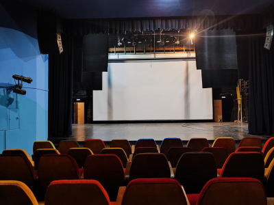 Экран 9,5 метров в кукольном театре Ульяновска